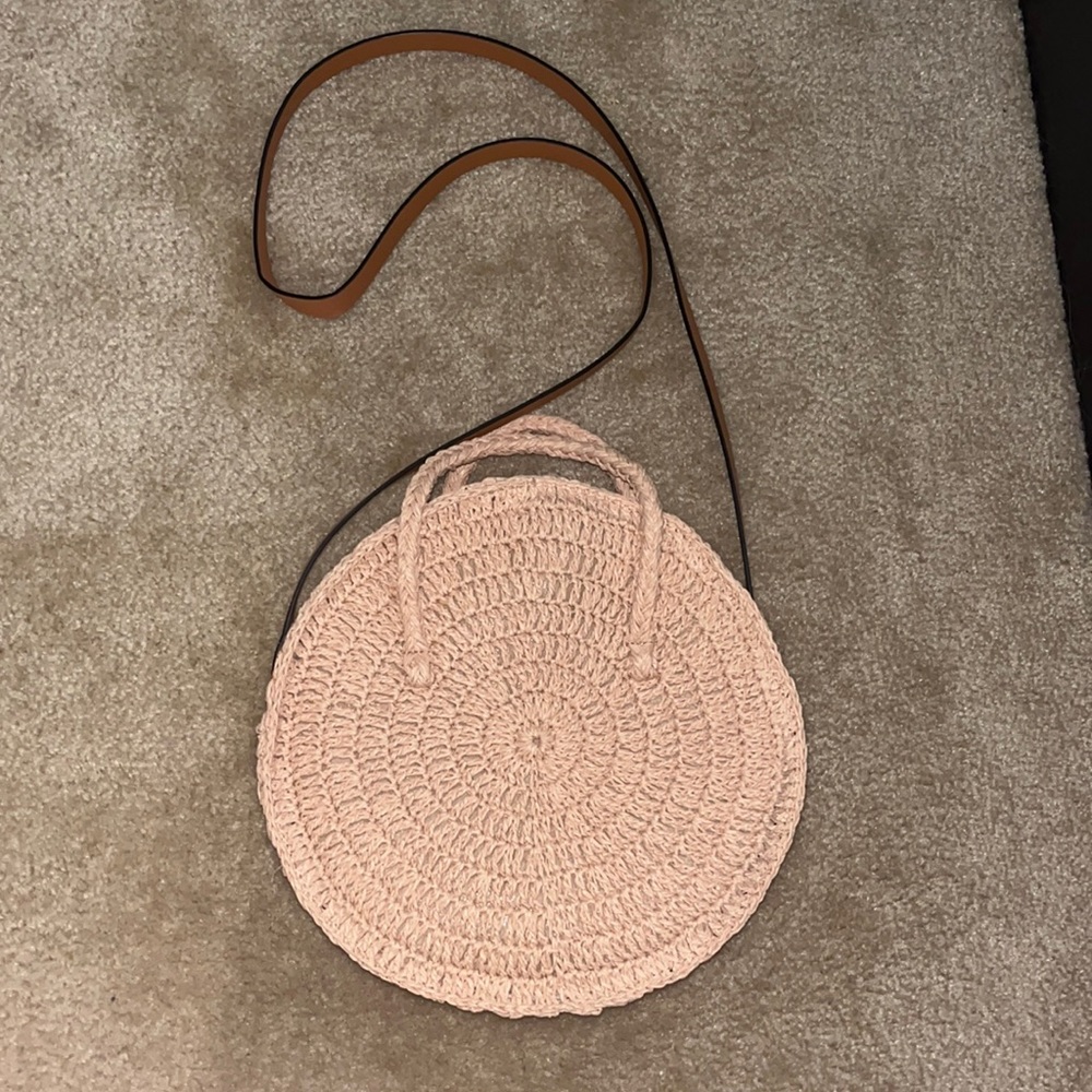 ✨LIKE NEW✨ WOVEN CROSSBODY